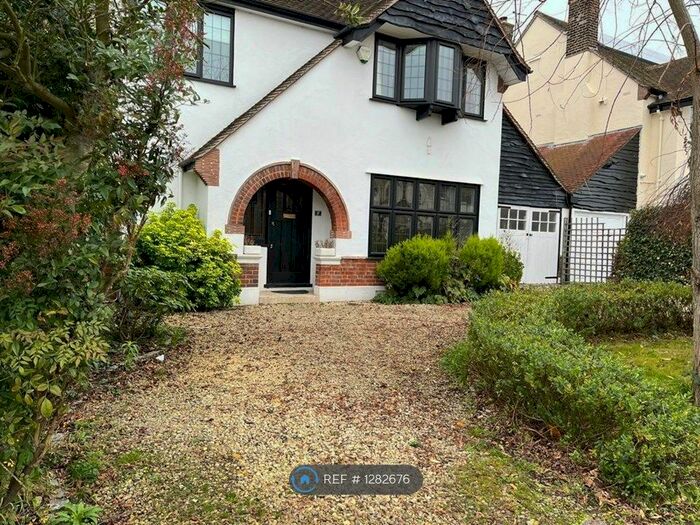 4 Bedroom Semi-Detached House To Rent In Chester Road, Chigwell IG7