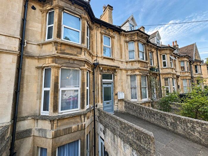 1 Bedroom Flat For Sale In London Road West, Bath, BA1
