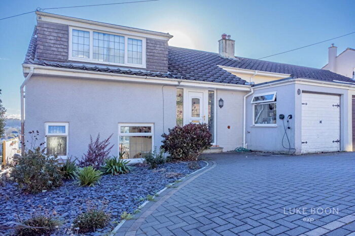 3 Bedroom Semi-Detached House For Sale In South View Park, Plympton, PL7