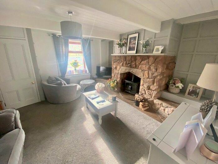 3 Bedroom Terraced House To Rent In Rochdale Road, Bacup, Lancashire, OL13
