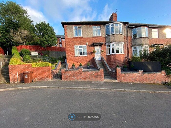 2 Bedroom Flat To Rent In Shaftesbury Grove, Newcastle Upon Tyne, NE6