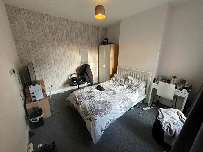 Property To Rent In Wellingborough Rd, Rushden, NN10