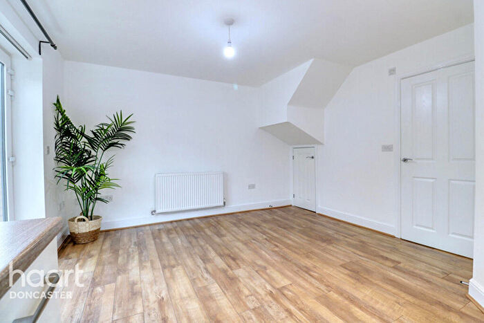 2 Bedroom Semi-Detached House For Sale In School House Mews, Hyde Park, Doncaster, DN1
