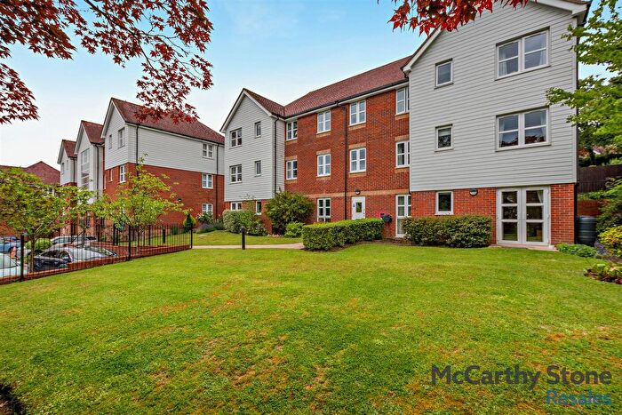 2 Bedroom Flat For Sale In Ridgeway Court, Mutton Hall Hill, Heathfield, East Sussex, TN21