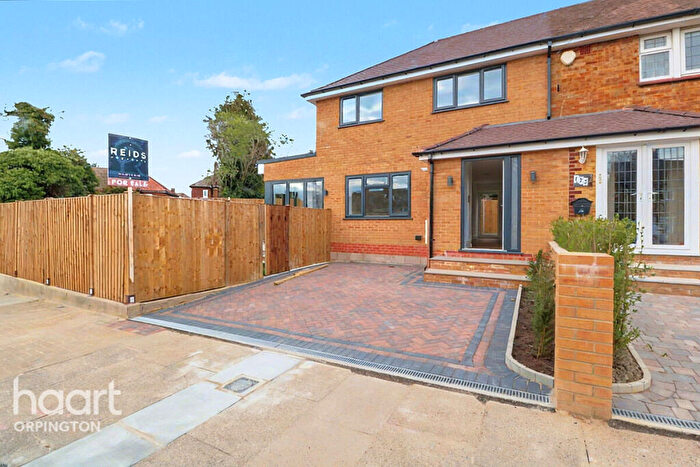 2 Bedroom End Of Terrace House For Sale In Repton Road, Orpington, BR6
