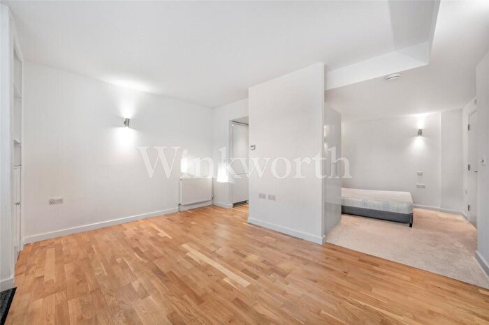 1 Bedroom Apartment To Rent In Accommodation Road, London, NW11