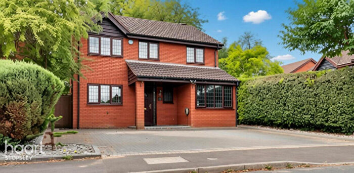 5 Bedroom Detached House For Sale In Copthorne, Luton, LU2