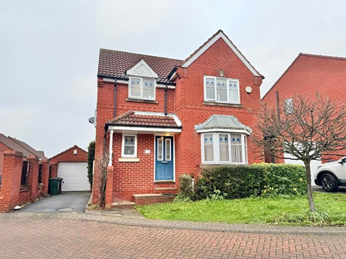 3 Bedroom Detached House For Sale In Croft Drive, Mapplewell, Barnsley, S75