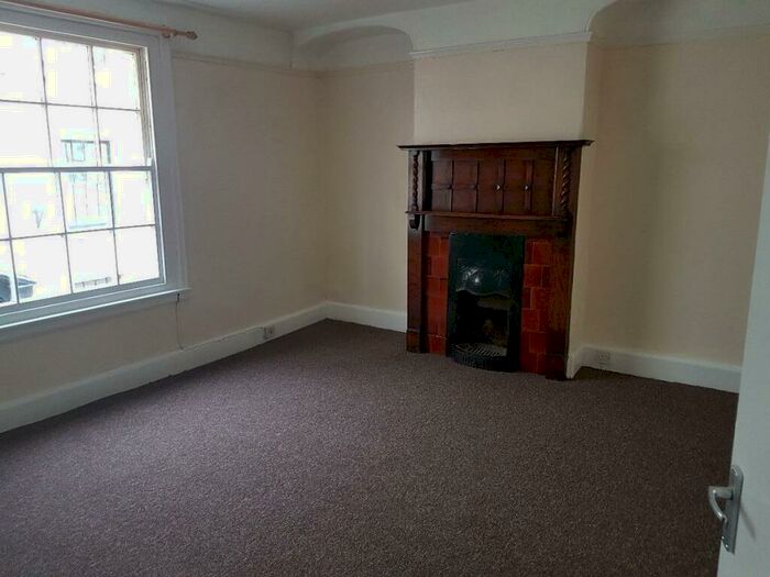 2 Bedroom Maisonette To Rent In Flat High Street, HR9