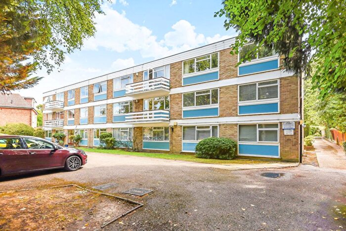 2 Bedroom Flat For Sale In Maxwell Road, Northwood, HA6