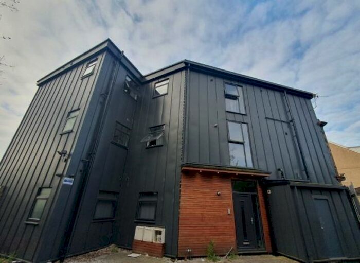 1 Bedroom Property To Rent In Fabian Way, Port Tennant, Swansea, SA1