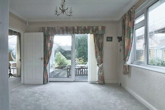 4 Bedroom Detached Bungalow For Sale In Winston Drive, Cottingham, East Riding Of Yorkshire, HU16