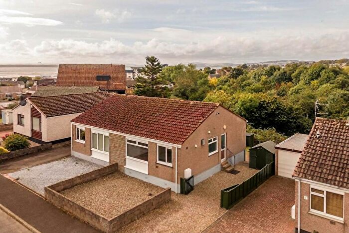 2 Bedroom Semi-Detached Bungalow For Sale In Millhill, Monifieth, DD5