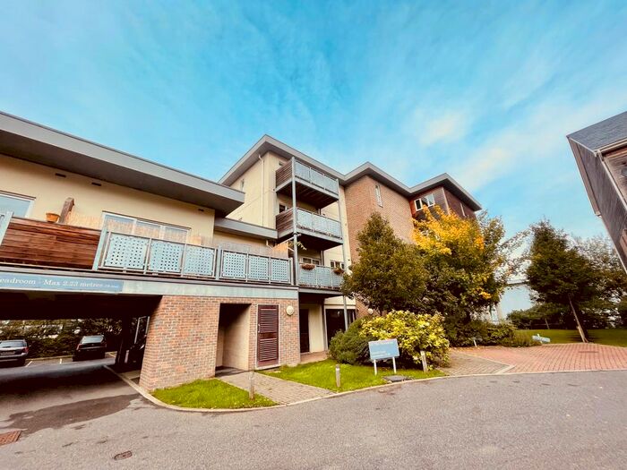 2 Bedroom Flat To Rent In The Nurseries, Lewes, BN7