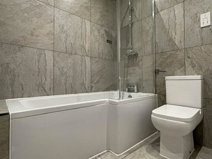 2 Bedroom Apartment For Sale In St. Mary Street, Weymouth, DT4