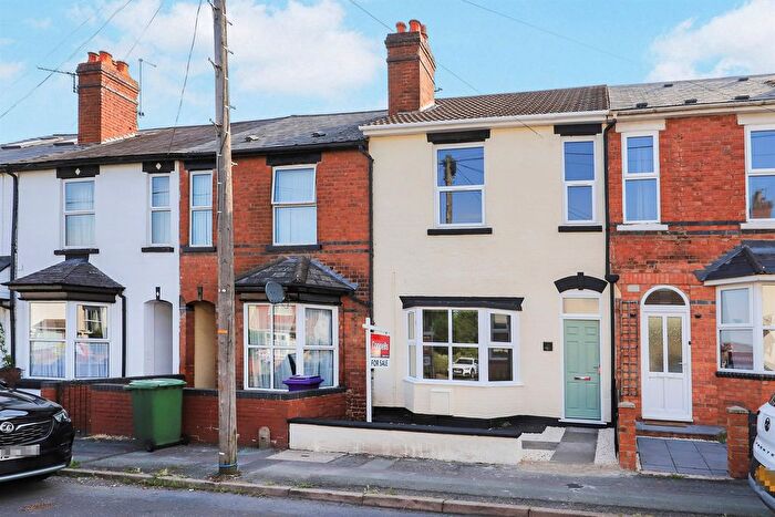 3 Bedroom Terraced House For Sale In Church Road, Bradmore, Wolverhampton, WV3