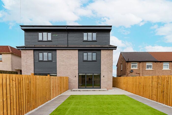 4 Bedroom Town House For Sale In Main Street, Shieldhill, Falkirk, FK1