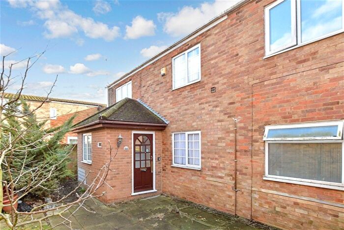 2 Bedroom End Terrace House For Sale In Chevers Pawen, Basildon, Essex, SS13