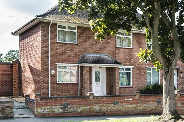 4 Bedroom Semi-Detached House To Rent In Cunningham Road, Norwich, NR5