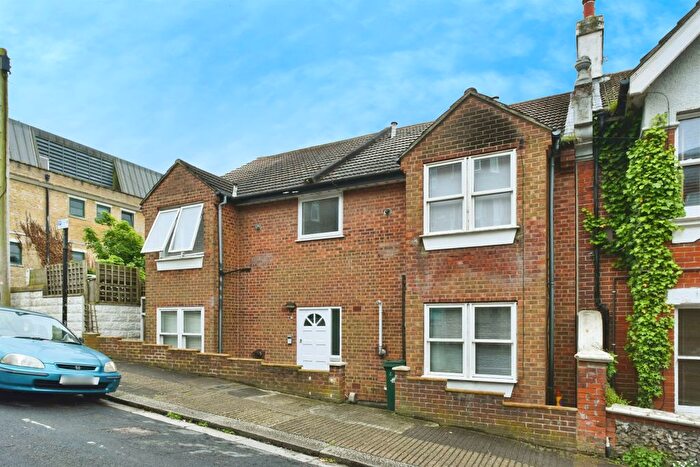1 Bedroom Flat For Sale In Walpole Road, Brighton, BN2