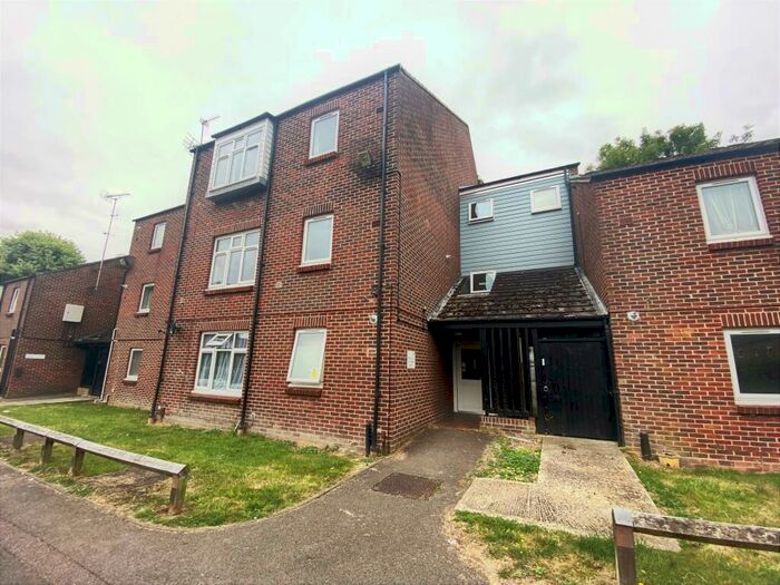 1 Bedroom Flat To Rent In Nuffield Close, Didcot, OX11