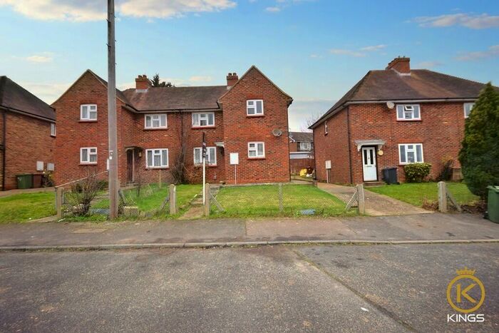 3 Bedroom Semi-Detached House To Rent In Fentum Road, Guildford, GU2