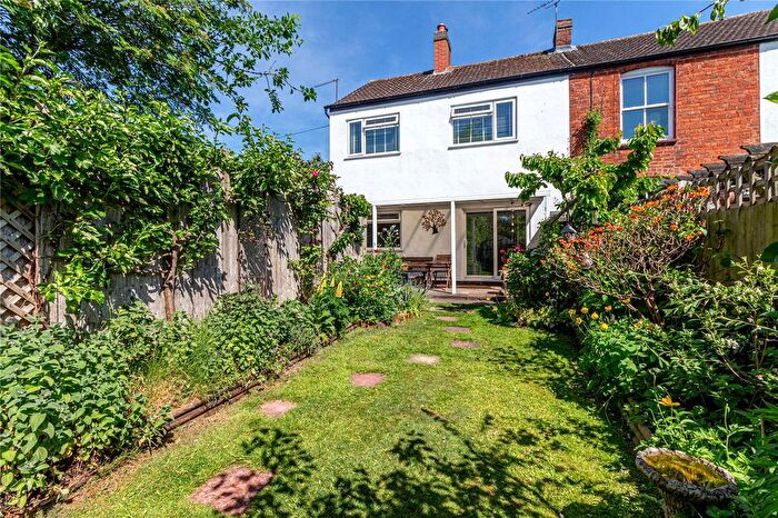 3 Bedroom End Of Terrace House For Sale In New Road, Astwood Bank, Redditch, Worcestershire, B96