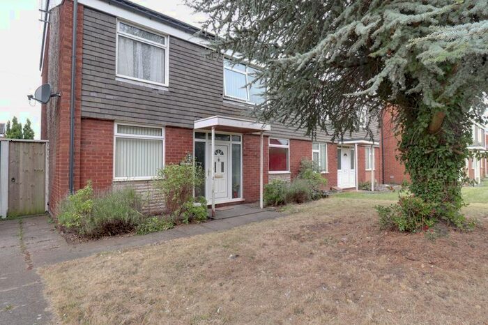3 Bedroom Semi-Detached House To Rent In Faraday Road, Stafford, ST16
