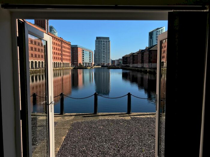 2 Bedroom Flat To Rent In Waterloo Quay, Liverpool, L3