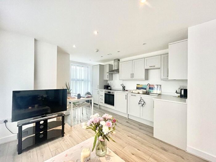 1 Bedroom Flat To Rent In Romany Road, Worthing, BN13