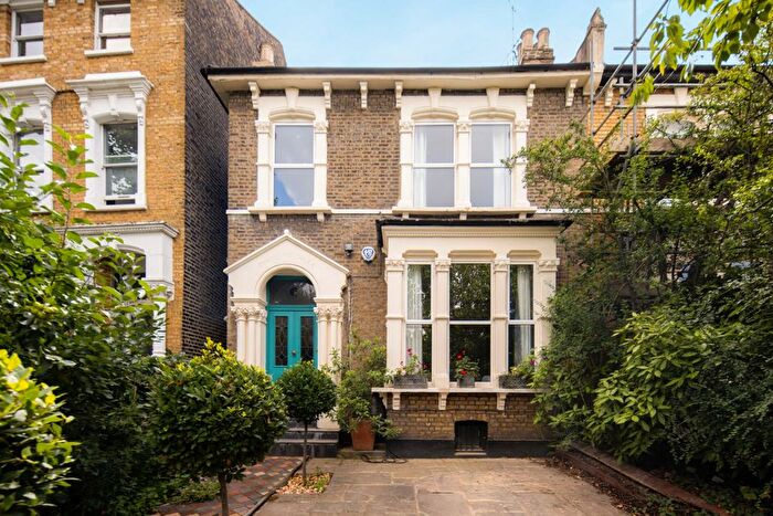 5 Bedroom Terraced House For Sale In Evering Road, London, E5