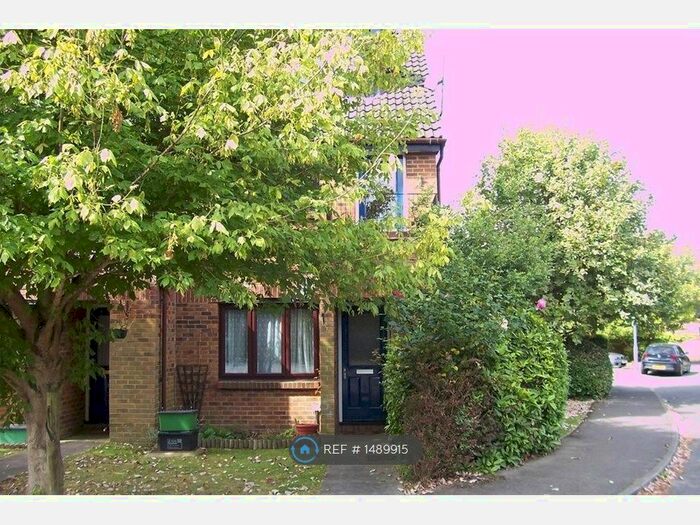 1 Bedroom Maisonette To Rent In Maypole Road, Taplow, Maidenhead, SL6