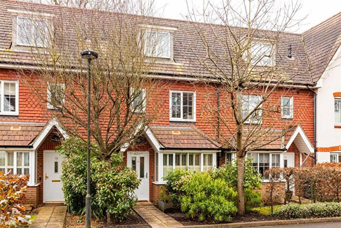 3 Bedroom Terraced House For Sale In Hartington Close, Reigate, RH2