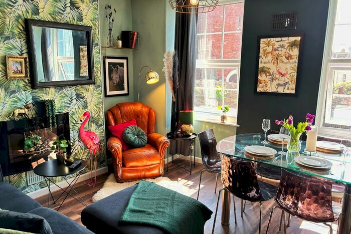 2 Bedroom Flat To Rent In Daimonds House, Teignmouth, Devon, TQ14