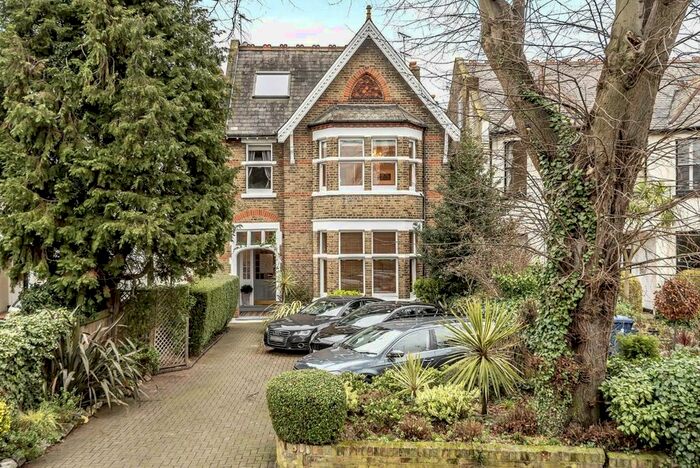 4 Bedroom Flat To Rent In Inglis Road, London, W5