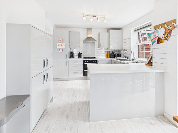 4 Bedroom Detached House For Sale In Reaseheath Way, Henhull, Nantwich, CW5 - Photo 5