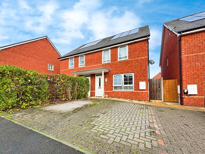 2 Bedroom Semi Detached House For Sale In West End, Southampton, SO30