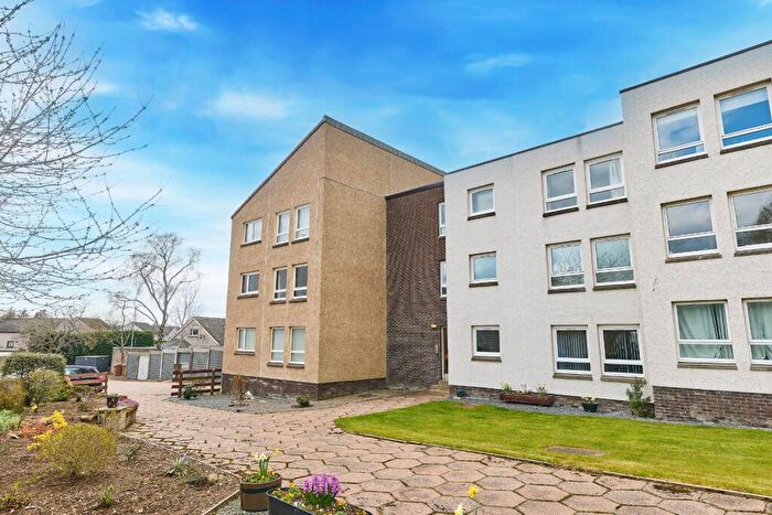2 Bedroom Flat To Rent In Grampian Gardens, Dyce, Aberdeen, AB21