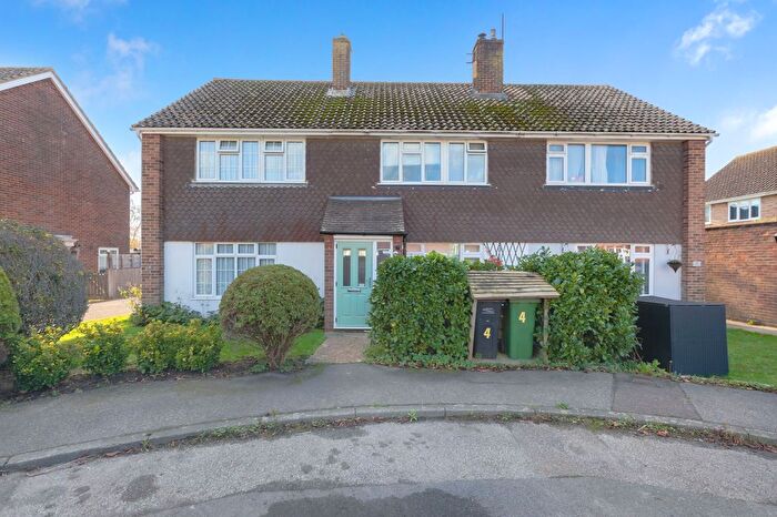 3 Bedroom Terraced House For Sale In Foxglove Close, Ringmer, BN8