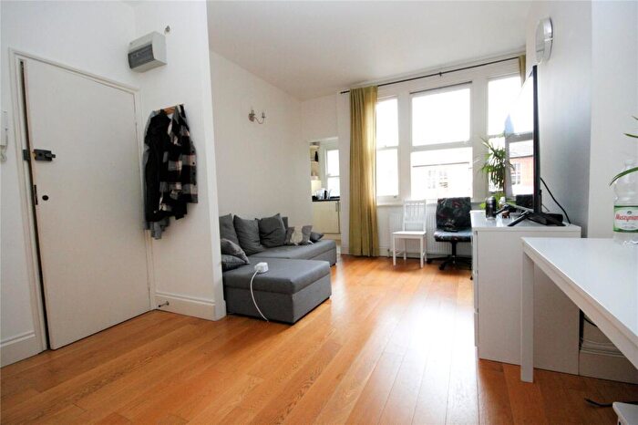 1 Bedroom Apartment To Rent In Walm Lane, London, NW2