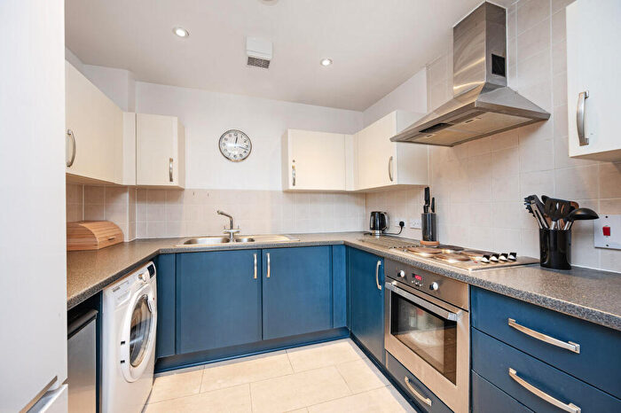 2 Bedroom Flat For Sale In Tramway Court, Candle Street, London, , Stepney, London, E1
