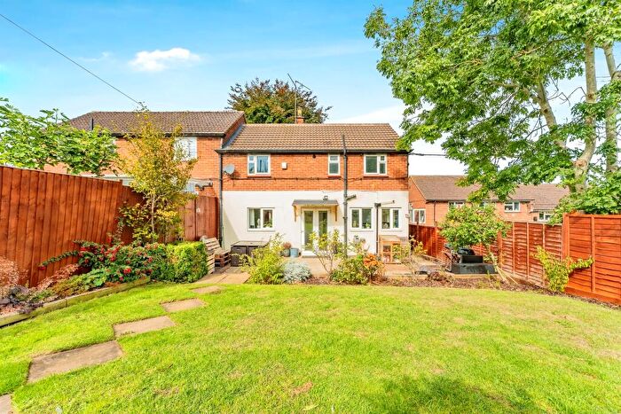 3 Bedroom Semi-Detached House For Sale In Pound Close, Ringstead, Kettering, NN14