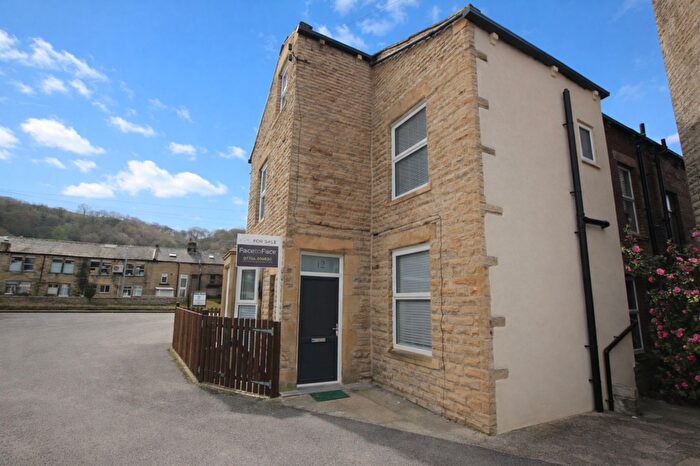 2 Bedroom Terraced House For Sale In Key Sike Lane, Todmorden, OL14