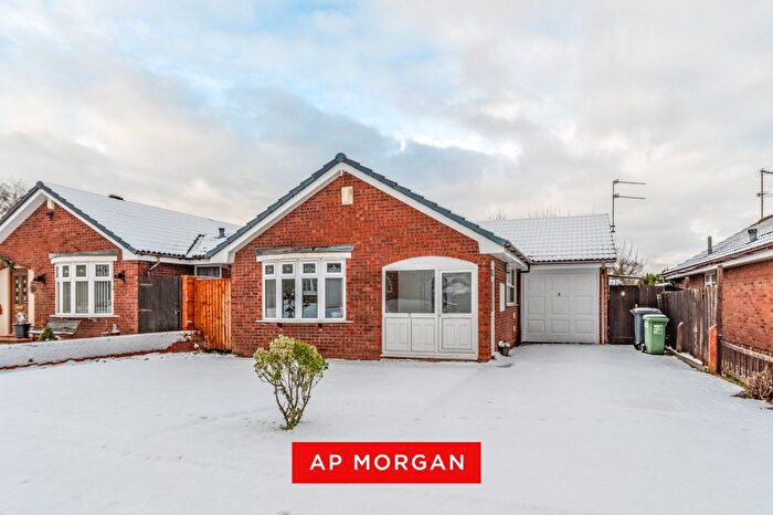 2 Bedroom Bungalow For Sale In Shaws Close, Webheath, Redditch, B97