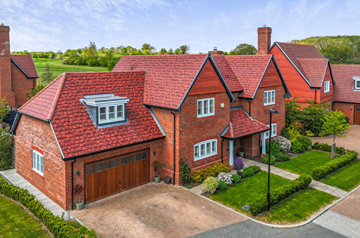 5 Bedroom Detached House For Sale In Aster Lea, Warfield, Bracknell, RG42