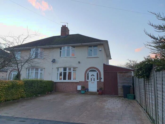 4 Bedroom Semi-Detached House To Rent In Filton Road, Bristol, BS7