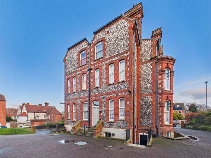 2 Bedroom Apartment For Sale In St. Marys Road, Cromer, NR27
