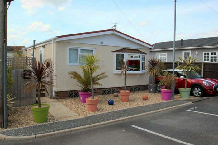 2 Bedroom Park Home For Sale In Medina Park, Folly Lane, Whippingham, PO32