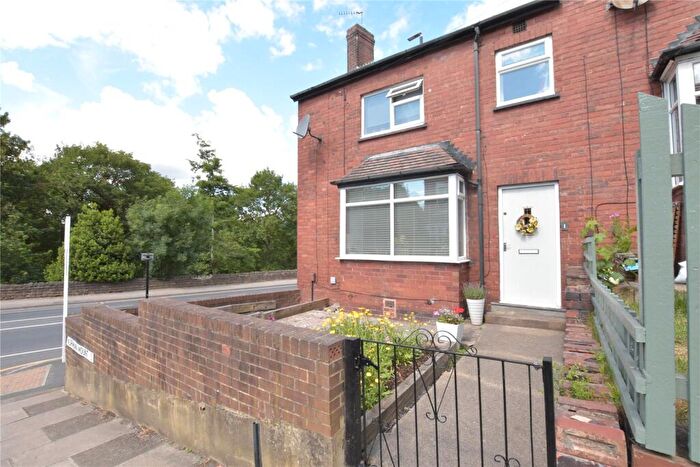 3 Bedroom Terraced House For Sale In Norman Mount, Leeds, West Yorkshire, LS5