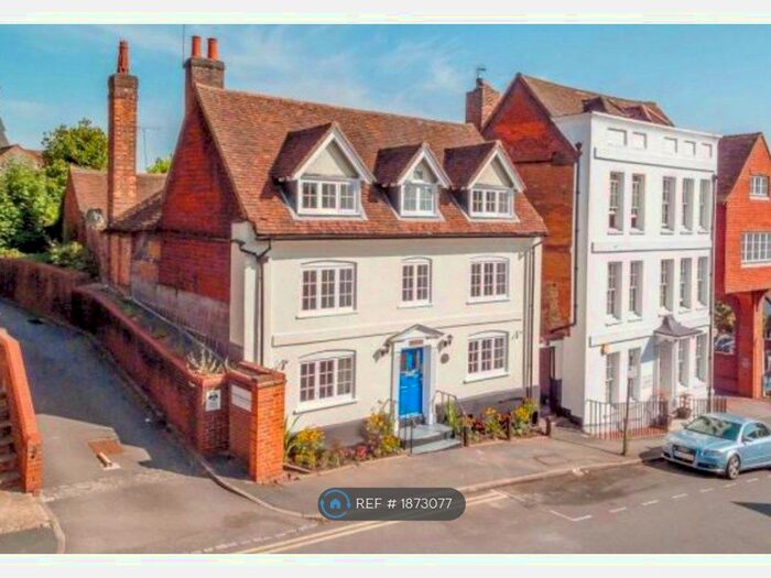 1 Bedroom Flat To Rent In The Mount, Guildford, GU2